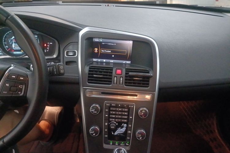 Used Volvo XC60 2014 Restyled T5 Zhiya Edition Audio And AC Panel