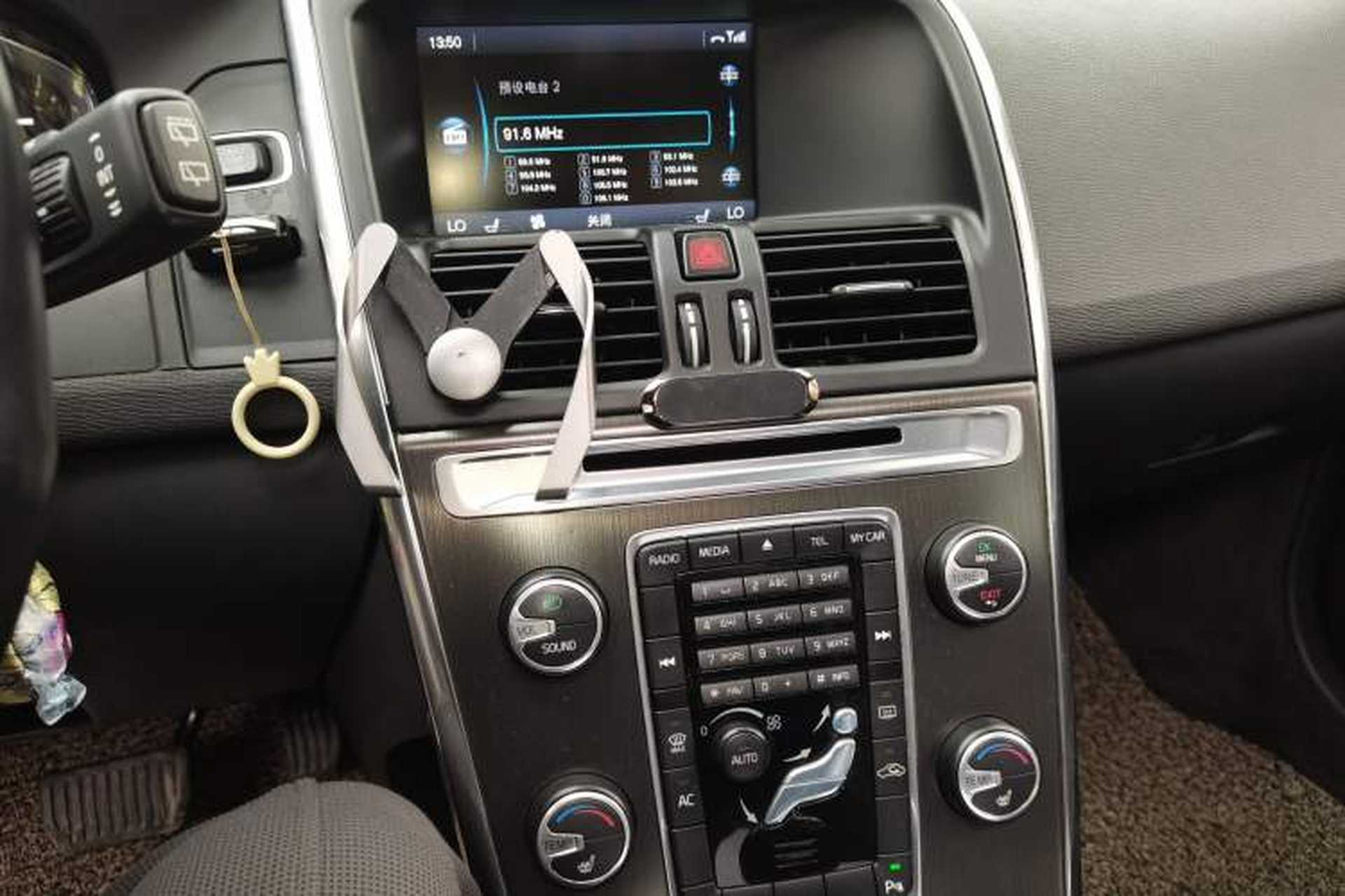 Used Volvo XC60 2014 T5 Zhiyi Edition Audio And AC Panel