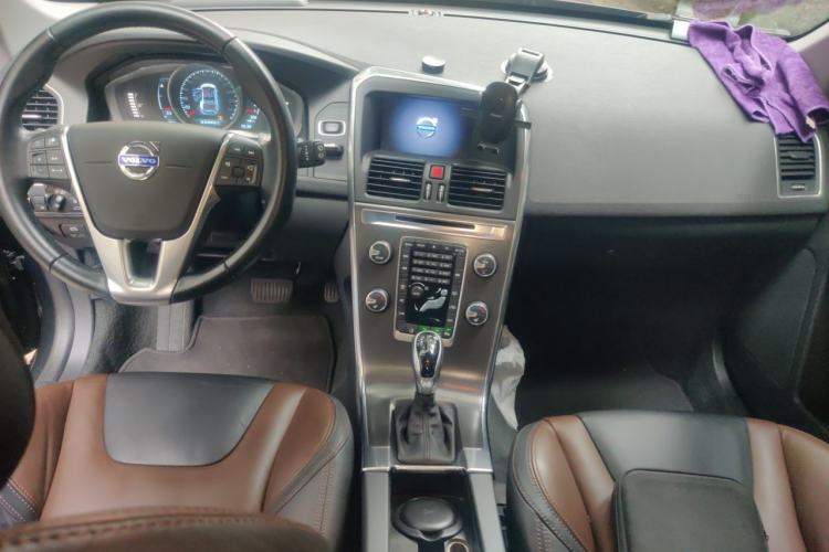 Used Volvo XC60 2014 Restyled T5 Zhiya Edition Center Console