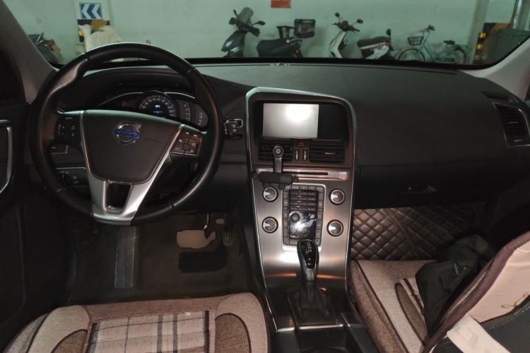Used Volvo XC60 2014 Facelift T5 Zhiyi Edition Center Console