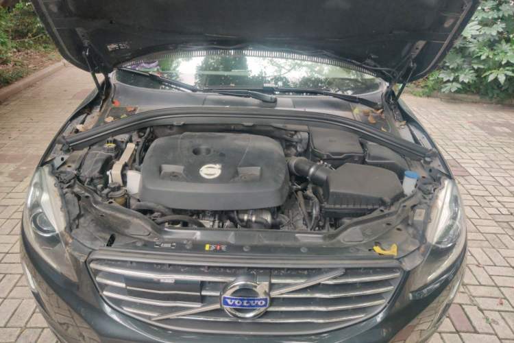 Used Volvo XC60 2014 Restyled T5 Zhiya Edition Engine Bay