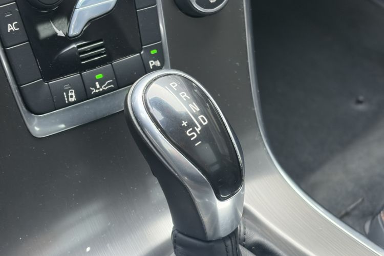 Used Volvo XC60 2014 T5 Zhiya Edition Gear Lever