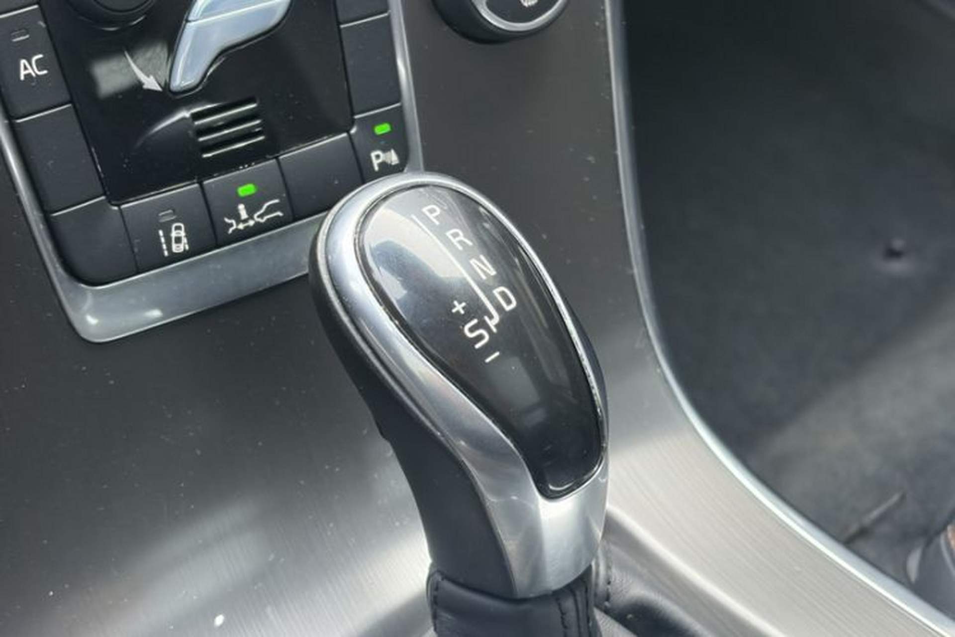 Used Volvo XC60 2014 T5 Zhiya Edition Gear Lever