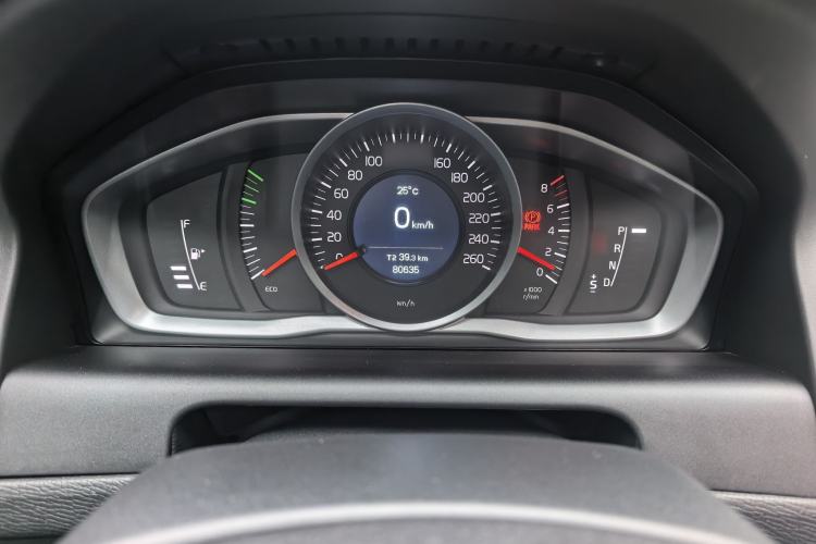 Used Volvo XC60 2014 T5 Zhiyi Edition Instrument Cluster