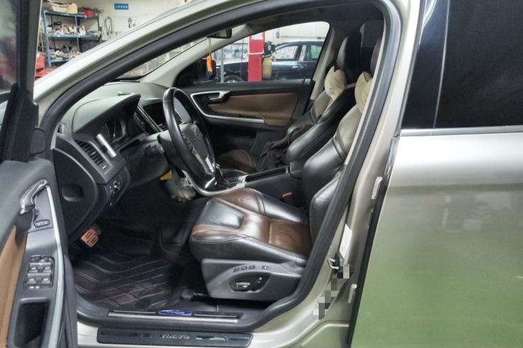 Used Volvo XC60 2014 T5 Zhiya Edition Left Front Seat