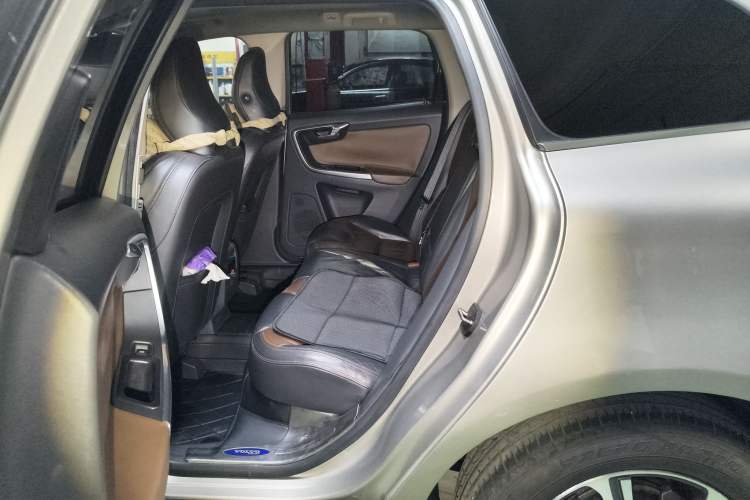 Used Volvo XC60 2014 T5 Zhiya Edition Left Rear Seat