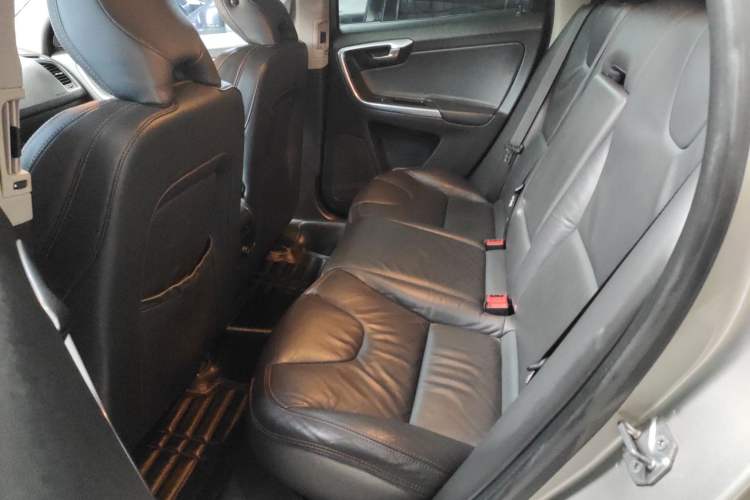 Used Volvo XC60 2014 T5 Zhiya Edition Left Rear Seat