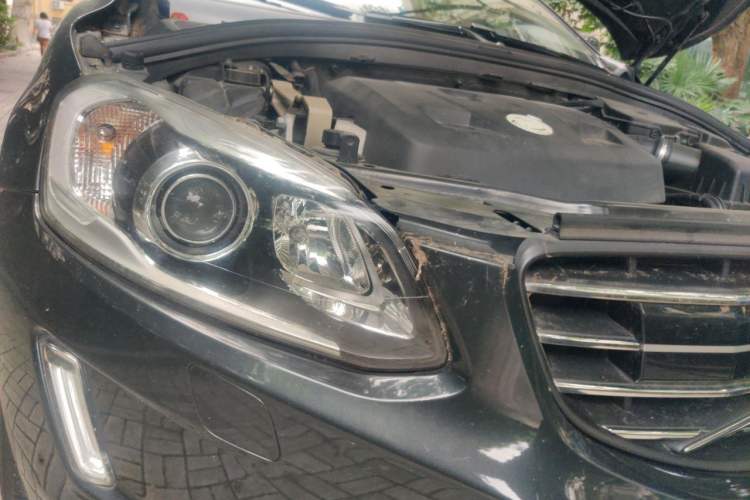 Used Volvo XC60 2014 Restyled T5 Zhiya Edition Right Front Headlight