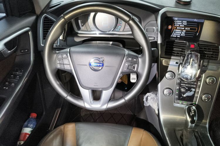 Used Volvo XC60 2014 T5 Zhiya Edition Steering Wheel