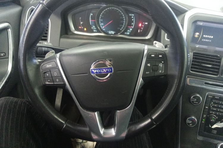 Used Volvo XC60 2014 T6 Smart Edition Steering Wheel