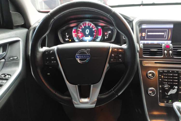 Used Volvo XC60 2014 T5 Zhiya Edition Steering Wheel