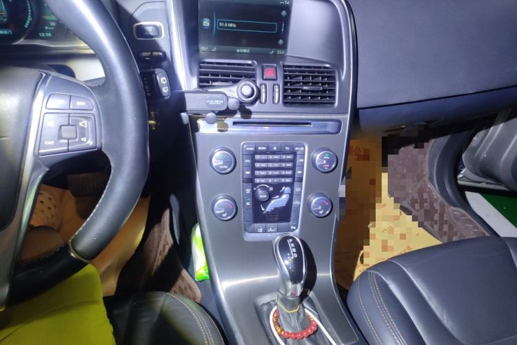 Used Volvo XC60 2014 T5 Zhiya Edition Audio And AC Panel