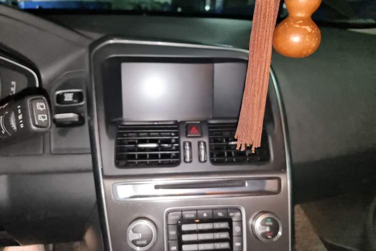 Used Volvo XC60 2014 T5 Zhiyi Edition Audio And AC Panel