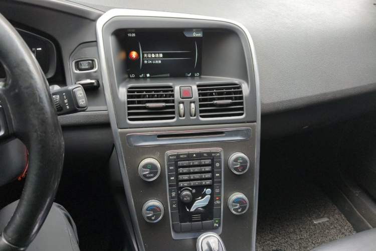 Used Volvo XC60 2014 T5 Zhiyi Edition Audio And AC Panel
