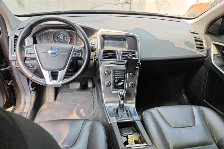 Used Volvo XC60 2014 Facelift T5 Zhiyi Edition Center Console