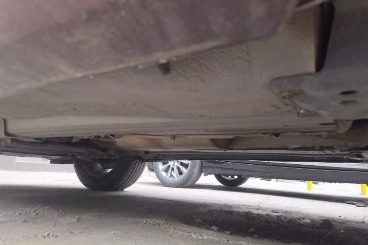 Used Volvo XC60 2014 T5 Zhiyi Edition Chassis Rear Left