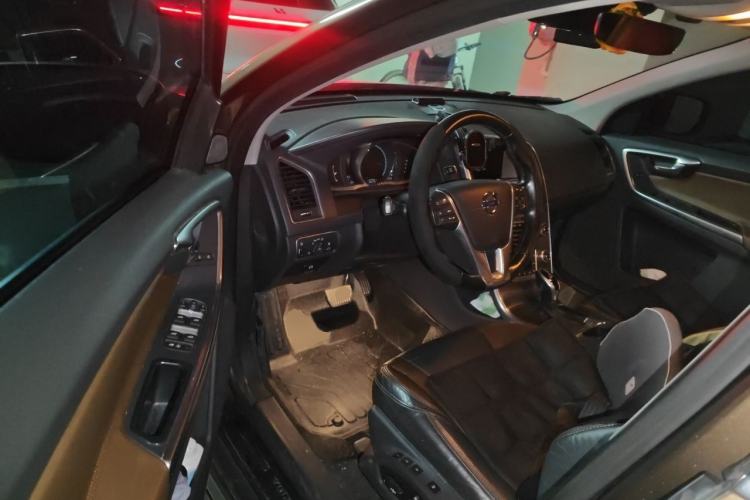 Used Volvo XC60 2014 Facelift T5 Zhiyi Edition Driver Seat