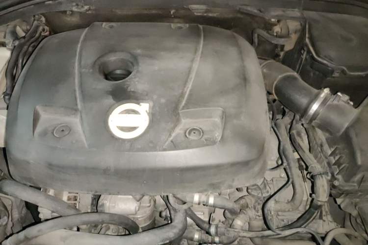 Used Volvo XC60 2014 Restyled T5 Zhiya Edition Engine Bay