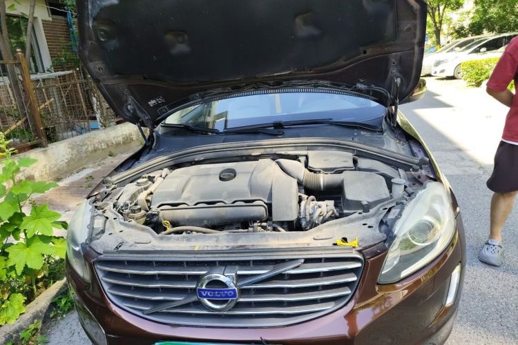 Used Volvo XC60 2014 T6 Zhiyi Edition Engine Bay