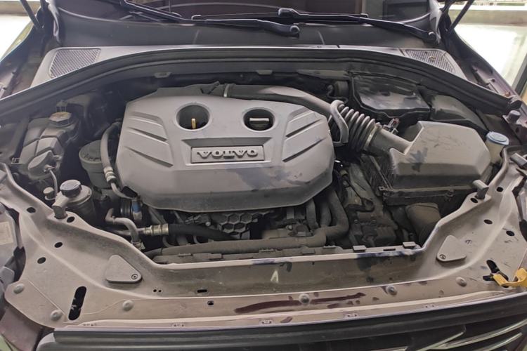 Used Volvo XC60 2014 T5 Zhiyi Edition Engine Bay