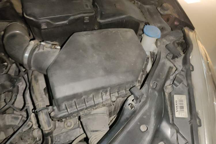 Used Volvo XC60 2014 Restyled T5 Zhiya Edition Engine Bay Left