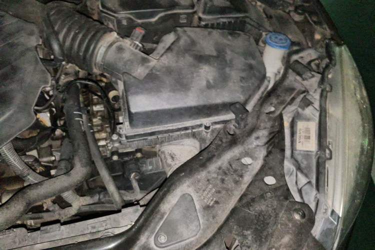 Used Volvo XC60 2014 T5 Zhiyi Edition Engine Bay Left