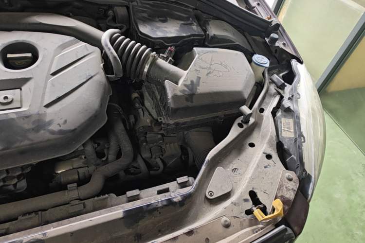 Used Volvo XC60 2014 T5 Zhiyi Edition Engine Bay Left
