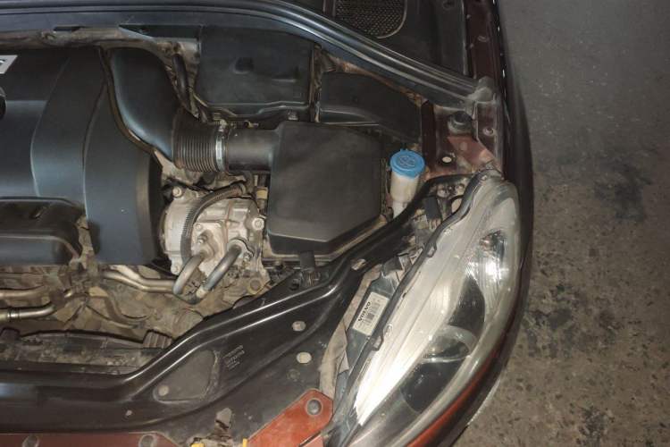 Used Volvo XC60 2014 T6 Zhiyi Edition Engine Bay Left