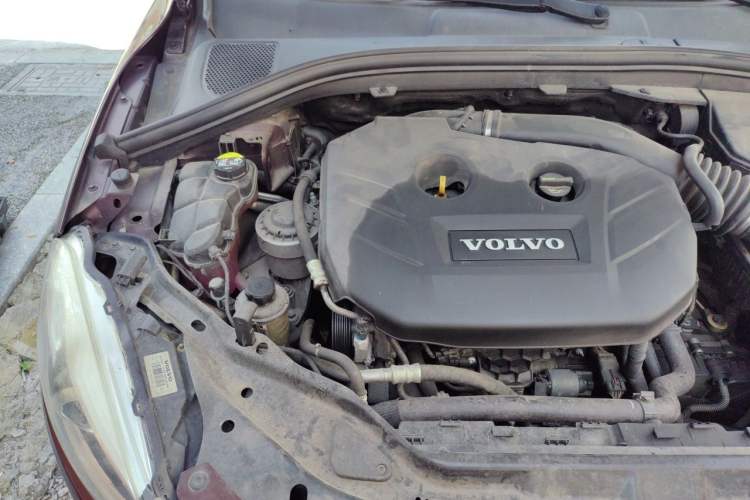 Used Volvo XC60 2014 T5 Zhiyi Edition Engine Bay Right