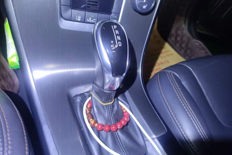 Used Volvo XC60 2014 T5 Zhiya Edition Gear Lever
