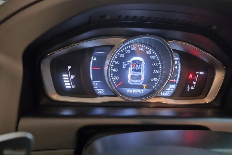 Used Volvo XC60 2014 Restyled T5 Zhiya Edition Instrument Cluster