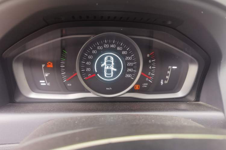 Used Volvo XC60 2014 T5 Zhiyi Edition Instrument Cluster