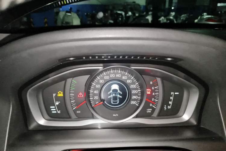 Used Volvo XC60 2014 T5 Zhiyi Edition Instrument Cluster