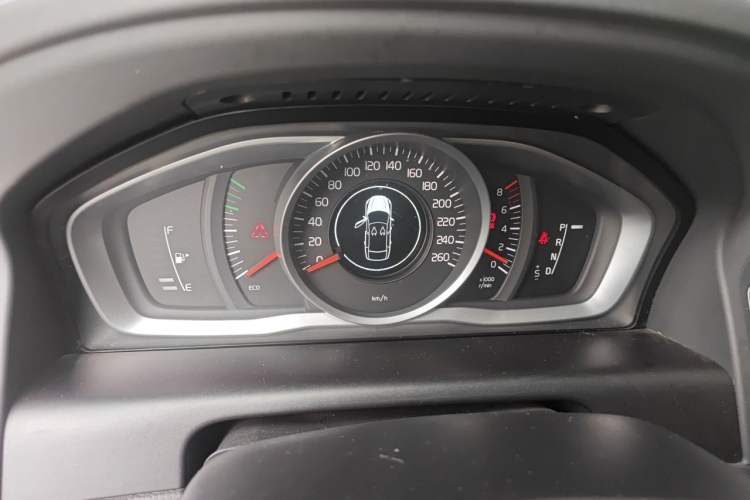 Used Volvo XC60 2014 T5 Zhiyi Edition Instrument Cluster