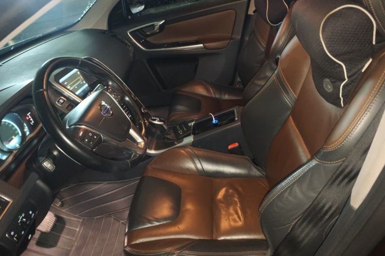 Used Volvo XC60 2014 T6 Zhiyi Edition Left Front Seat
