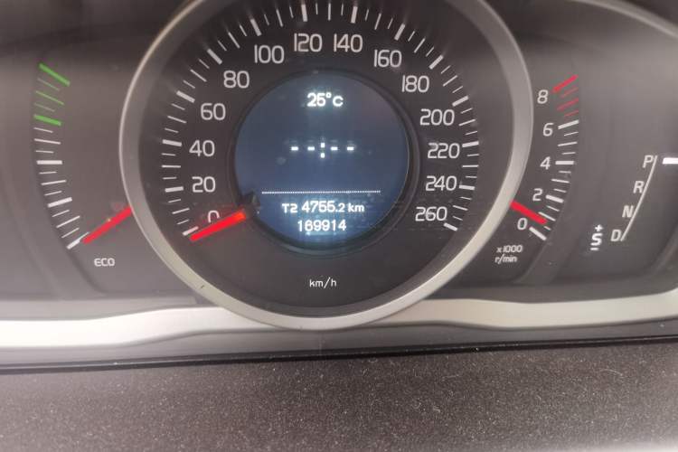 Used Volvo XC60 2014 T5 Zhiyi Edition Odometer Close Up