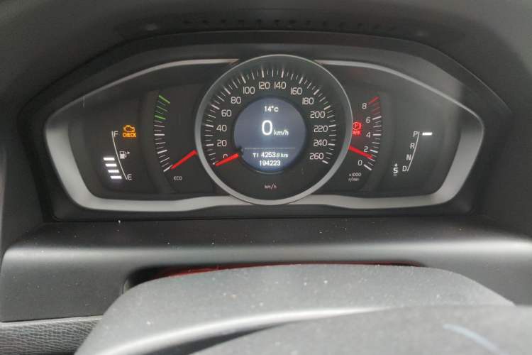 Used Volvo XC60 2014 T5 Zhiyi Edition Odometer Close Up