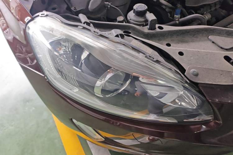 Used Volvo XC60 2014 T5 Zhiyi Edition Right Front Headlight