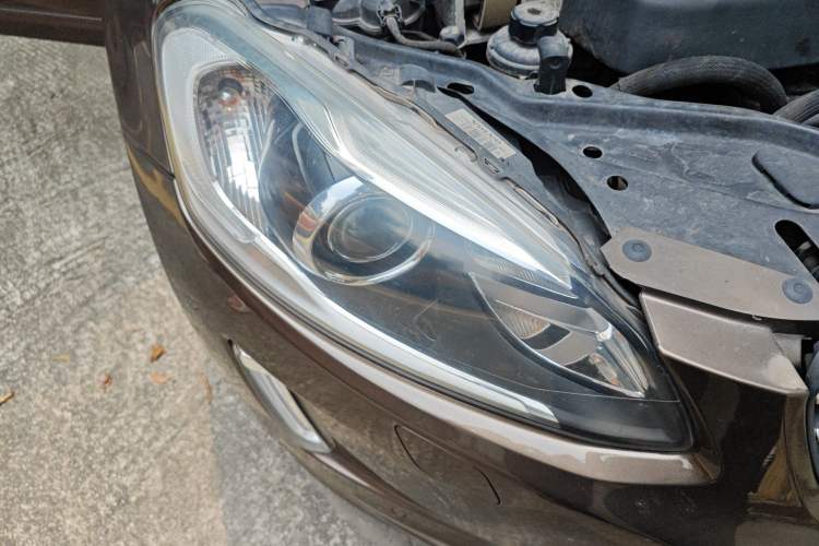 Used Volvo XC60 2014 Facelift T5 Zhiyi Edition Right Front Headlight