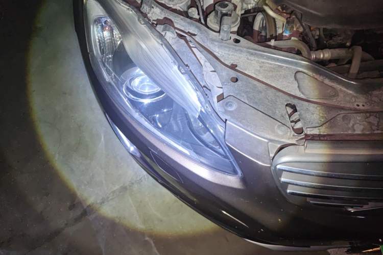 Used Volvo XC60 2014 T5 Zhiyi Edition Right Front Headlight