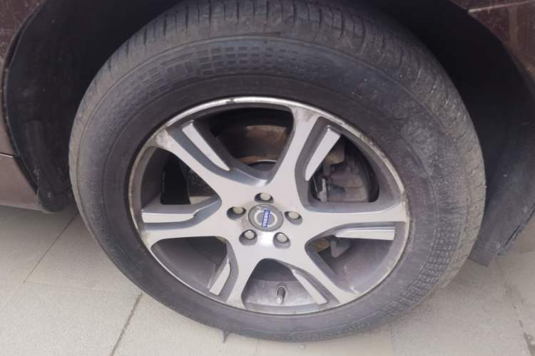 Used Volvo XC60 2014 T5 Zhiyi Edition Right Front Wheel Hub