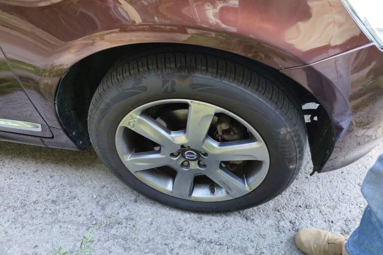 Used Volvo XC60 2014 T6 Zhiyi Edition Right Front Wheel Hub