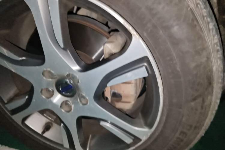 Used Volvo XC60 2014 T5 Zhiyi Edition Right Front Wheel Hub