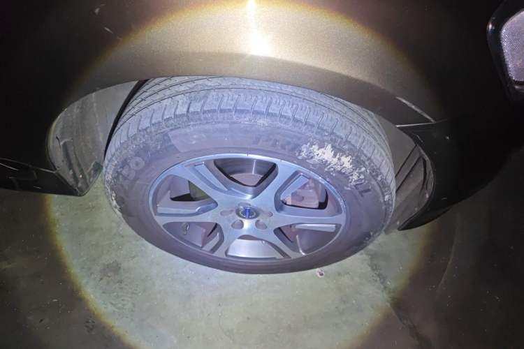 Used Volvo XC60 2014 T5 Zhiyi Edition Right Front Wheel Hub
