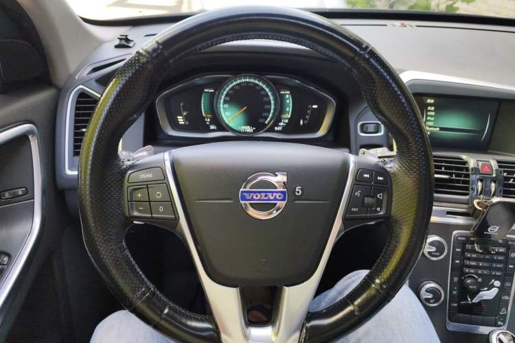 Used Volvo XC60 2014 T6 Zhiyi Edition Steering Wheel