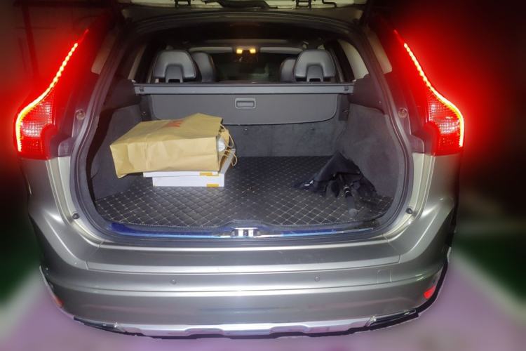 Used Volvo XC60 2014 T5 Zhiya Edition Trunk
