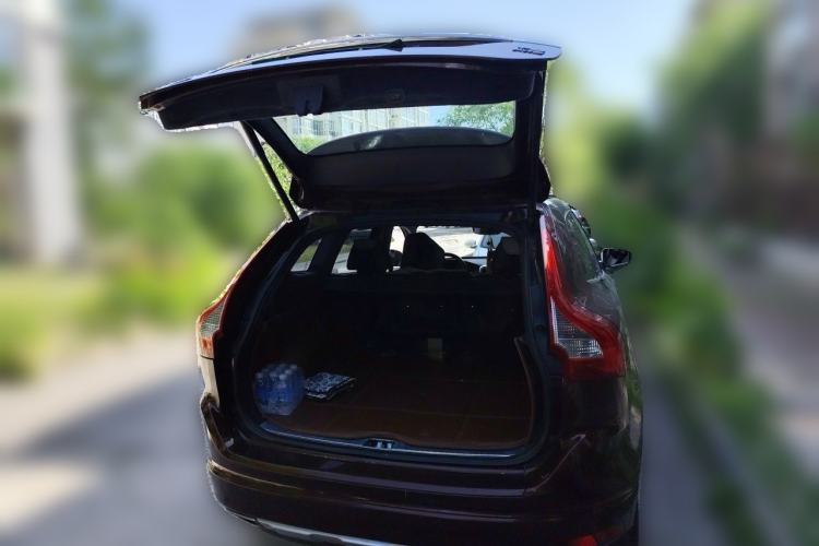 Used Volvo XC60 2014 T6 Zhiyi Edition Trunk