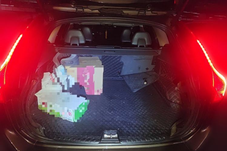 Used Volvo XC60 2014 T5 Zhiyi Edition Trunk