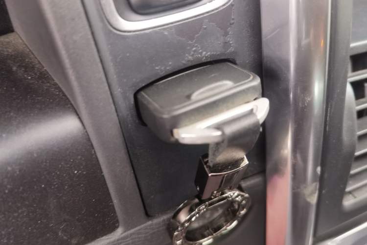 Used Volvo XC60 2014 T5 Zhiyi Edition Vehicle Key