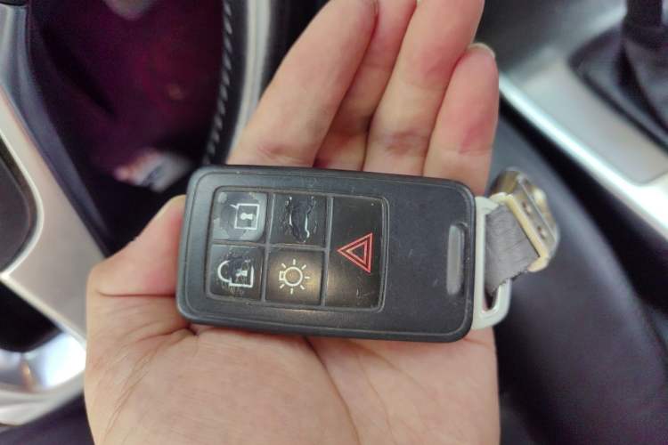 Used Volvo XC60 2014 T5 Zhiyi Edition Vehicle Key